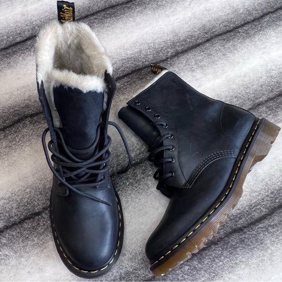 Dr Martens 1460 Serena Eye Black Burnished Wyoming Leather Lace